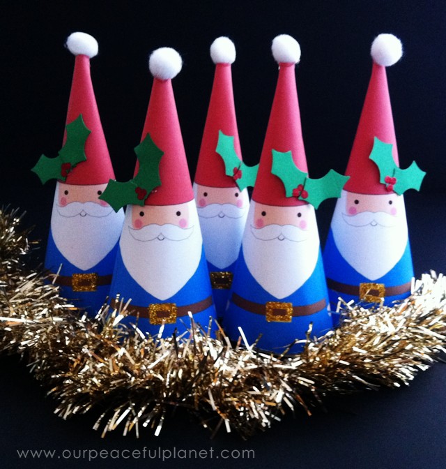 Download our FREE PRINTABLE PATTERN, cut, roll and there you have it: Instant Christmas Gnome! You could use these little guys as ornaments, hang them around the house or just site them on you mantle. They are dang cute no matter how you use ‘em. 