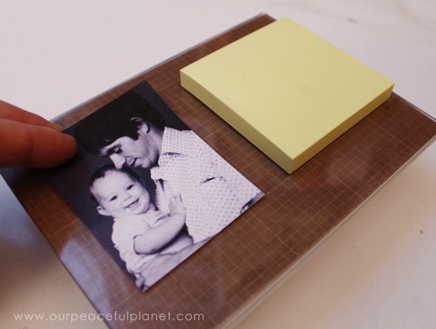 Looking for unique yet simple and inexpensive DIY Father's Day gift ideas? Check out our personalized notepad photo frame tutorial and other great ideas!