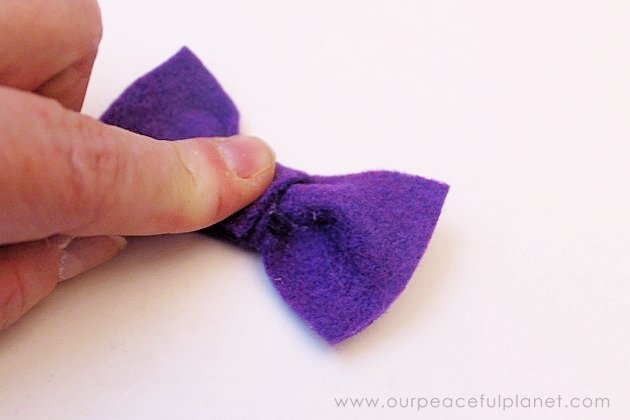 We'll show you how to make a 5 minute dapper puppy dog bow tie with a little felt, elastic and hot glue! Your little furry friend will be styling in no time