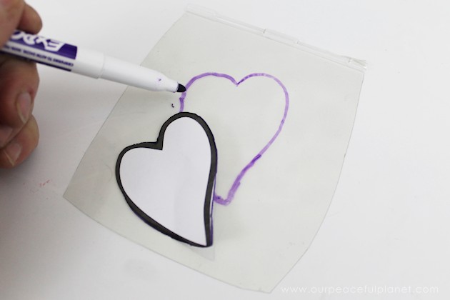 Make a heart keyring as a gift for Valentine’s Day or any day! This upcycle uses a plastic lid, a split key ring & some fabric or Washi tape & Mod Podge!